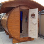 Im Garten freistehende finnische Sauna